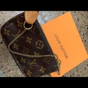 Louis Vuitton Mini Pochette